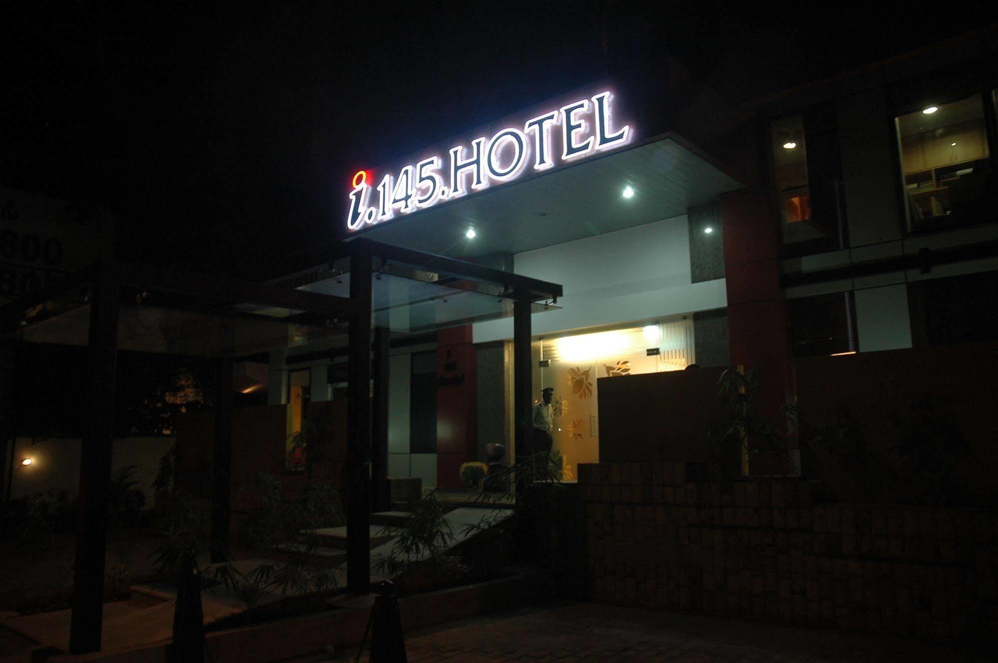 ไอสเตย์ โฮเต็ล อินแฟนทรี โร้ด Hotel บังกาลอร์ ภายนอก รูปภาพ