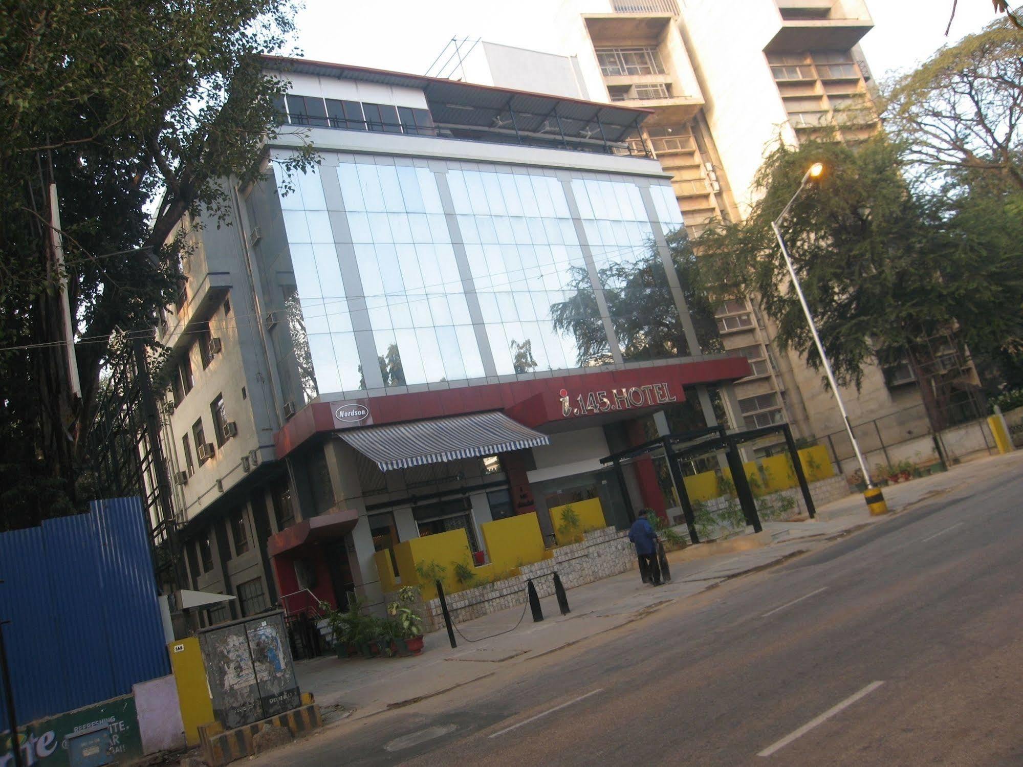 ไอสเตย์ โฮเต็ล อินแฟนทรี โร้ด Hotel บังกาลอร์ ภายนอก รูปภาพ