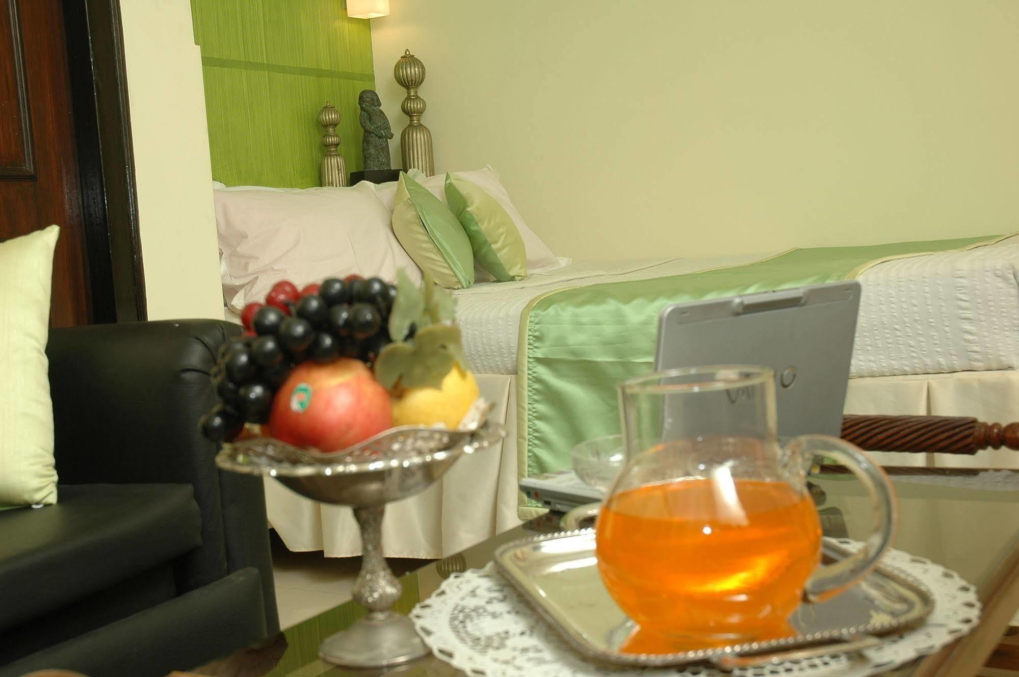 ไอสเตย์ โฮเต็ล อินแฟนทรี โร้ด Hotel บังกาลอร์ ภายนอก รูปภาพ